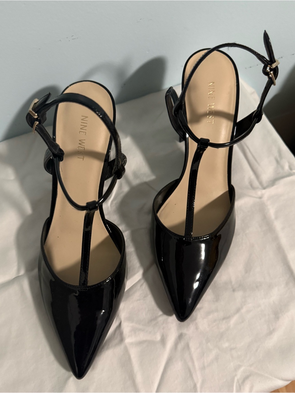 Nine West Black Patent Leather T-Strap Pointed Toe Block Heels! Women’s 10M